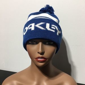 NEW Oakley Men's B1B Logo Striped Dark Blue White Beanie Hat
